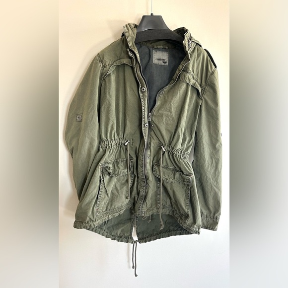 Levi's Jackets & Blazers - Women’s Levi’s medium olive army green utility jacket